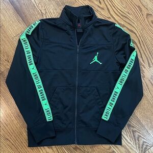 Boy’s Jordan Brand Dri-Fit Full-Zip Up Jacket/Coat. Size Medium 10-12. Like New.